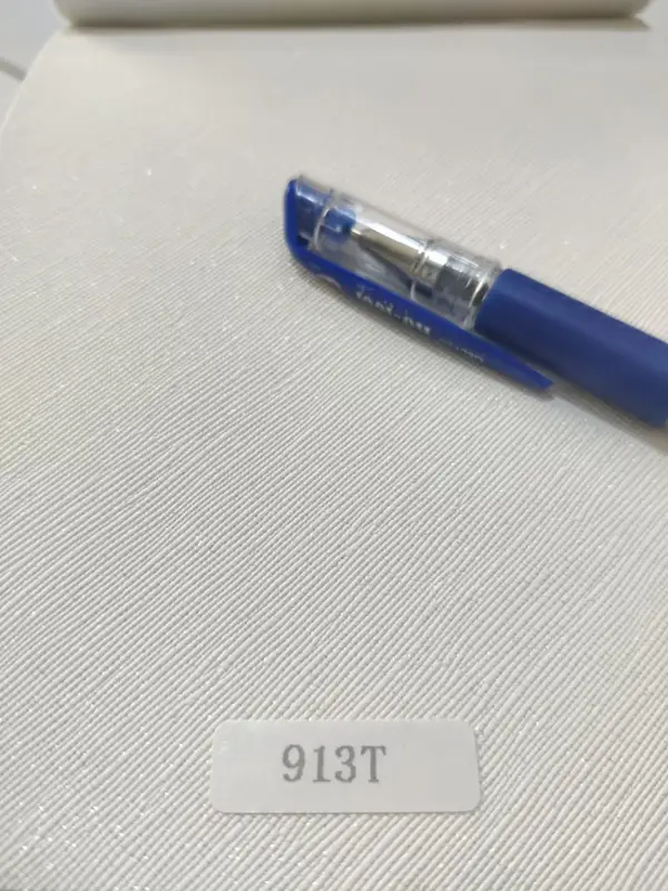 D913